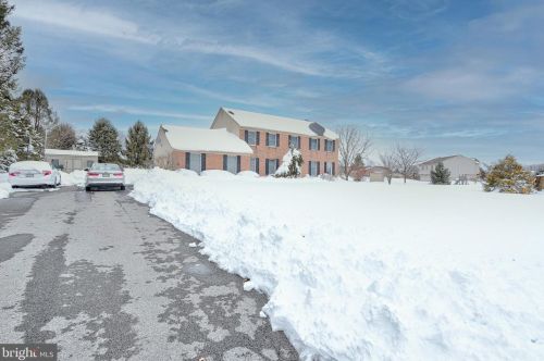 1407 Long Lane Rd, Krumsville, PA 19534-9588