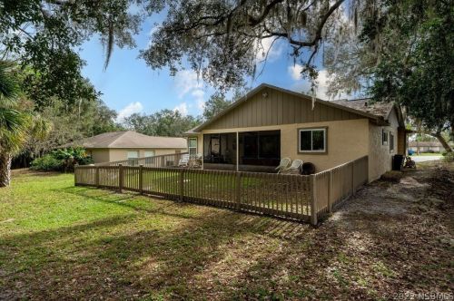 2033 Brewster Dr, Deltona FL  32738-9597 exterior