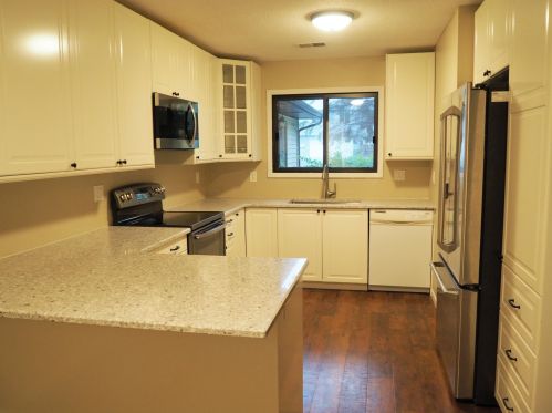 5993 Dellwood Ave, Saint Paul, MN 55126-8453
