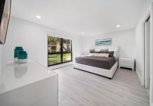 505 Brackenwood Pl, West Palm Beach, FL 33418-9054