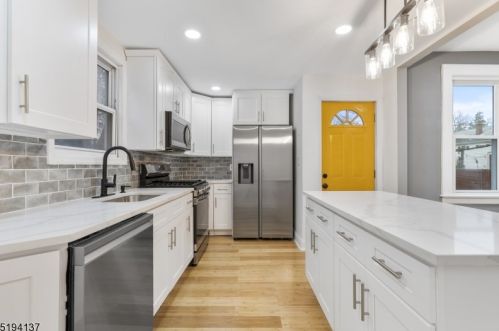 48 Oakland St, Irvington NJ  07111-2005 exterior