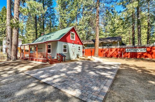 2944 Sacramento Ave, South Lake Tahoe, CA 96150-2752