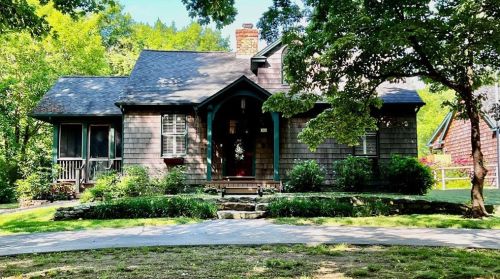163 Diamond Hill Rd, Hopkinton, RI 02804-1103