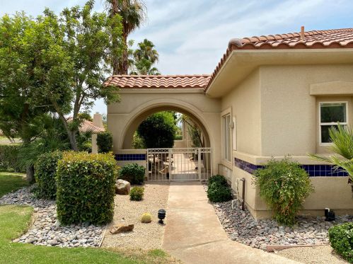 88 Kavenish Dr, Rancho Mirage CA  92270-3247 exterior