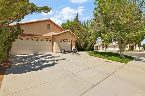 12330 Four Winds Way, Victorville, CA 92392-8052