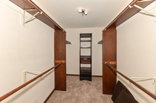 12427 Golf Dr, Thiensville WI  53092-2462 exterior