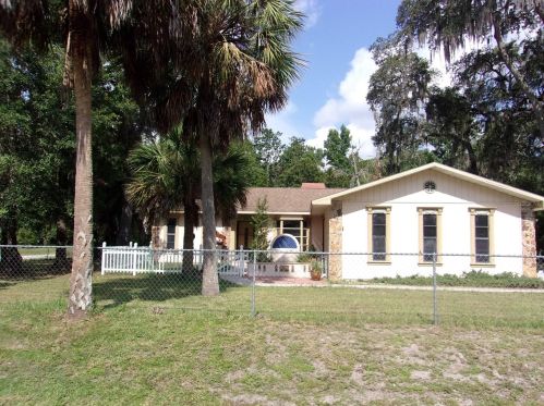 10441 Helena St, New Port Richey, FL 34654-3216
