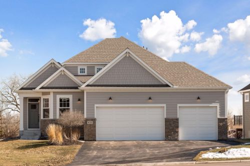 4650 Zircon Ln, Minneapolis, MN 55446
