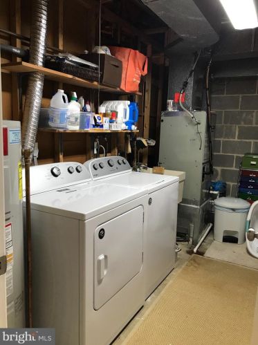 3063 Tecumseh Ct, Woodbridge VA  22192-1827 exterior