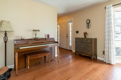 3362 Marshrun Dr, Darbydale OH  43123-1878 exterior