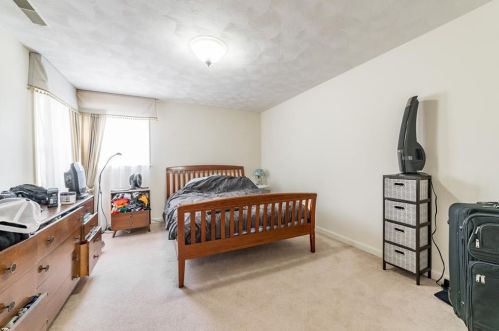 13 Betty St, Lincoln RI  02865-2203 exterior