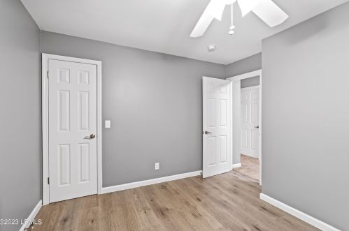 37 Royal Pines Blvd, Beaufort SC  29907-1921 exterior