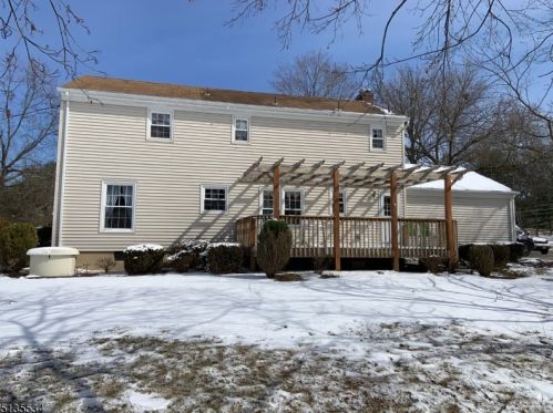 2 Cider Ml Rd, Flemington NJ  08822-1960 exterior