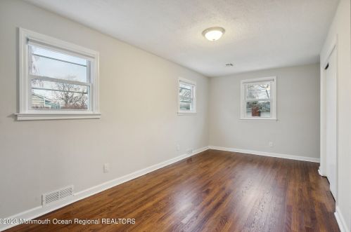 21 Maplewood Dr, Bricktown NJ  08723-3353 exterior