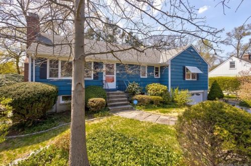 37 Greenfield Rd, Stamford, CT 06906-1226