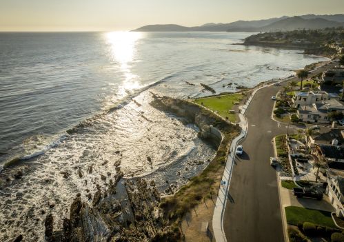 327 Palomar Ave, Pismo Beach, CA 93449-1944