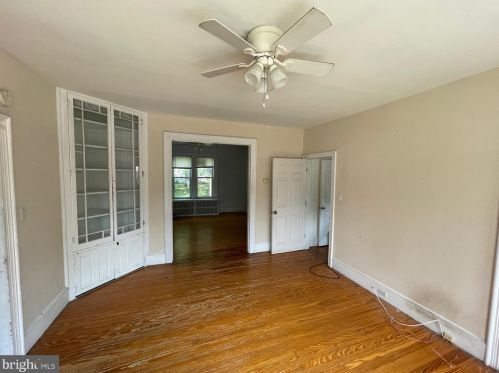 304 Governors Ave, Dover DE  19904-3006 exterior