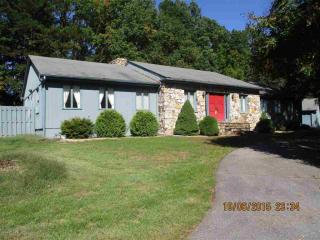 52 Meadow Ln, Sherando, VA 22952-2112