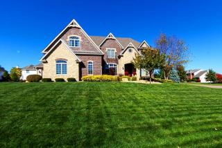 2 Summer Pl, Panarama Park, IA 52722-7544
