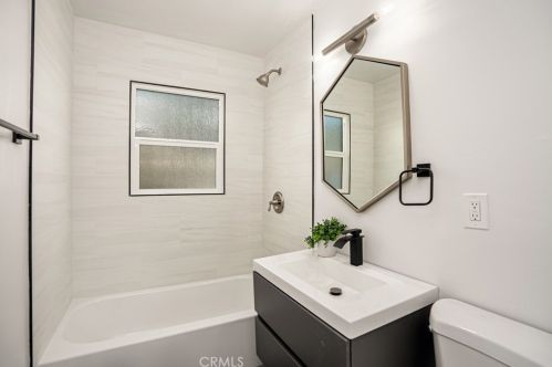 1926 Ensenada St, Lemon Grove CA  91945-3738 exterior