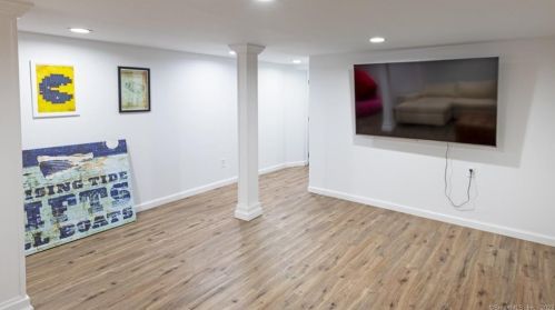 158 Jelliff Ml Rd, New Canaan CT  06840-6506 exterior