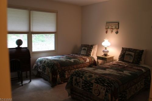 153 Saddleback Ct, Sparta NJ  07871-1759 exterior