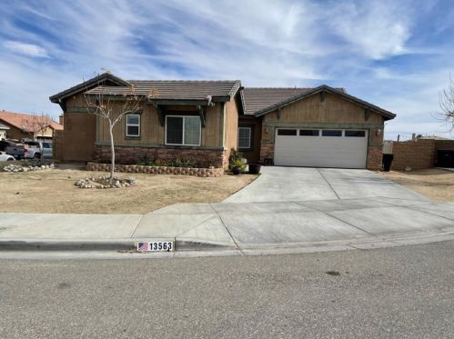 13563 Deluvina Ct, Victorville, CA 92392-8724