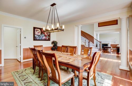 20405 Crimson Pl, Leesburg VA 20175-6362 exterior