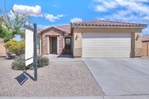 40368 Art Pl, Maricopa, AZ 85138-5151