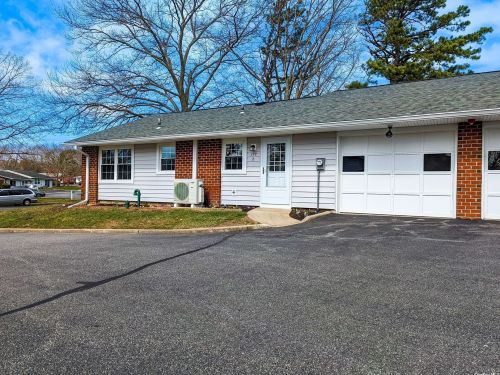 199 Newcastle Ct, Panamoka, NY 11961-1521