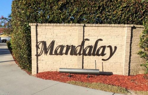6195 Mandalay Cir, Naples FL  34112-1910 exterior