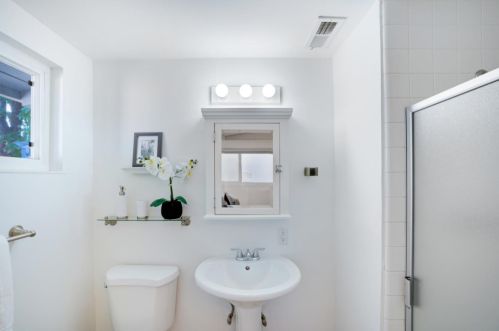 814 Lakehaven Dr, Sunnyvale CA  94089-2553 exterior