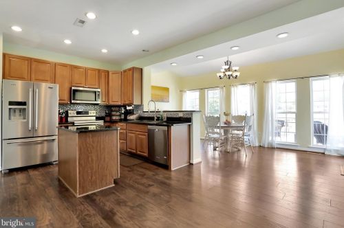 594 Sawgrass Dr, Charles Town WV  25414-5968 exterior