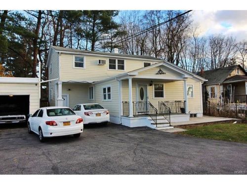 26 Hillcrest Ave, Crotonville, NY 10562-1922
