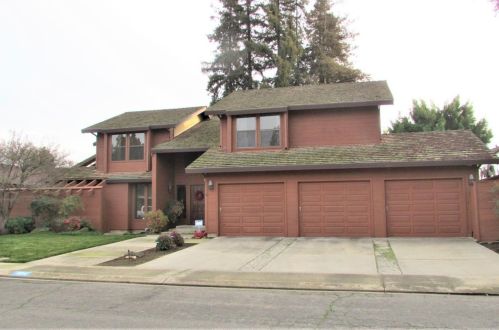 904 Newby Ln, Modesto, CA 95356-1826