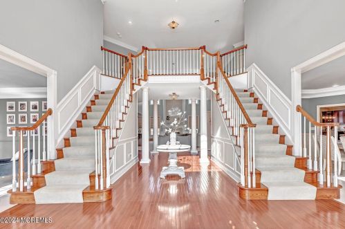 3 Equinox Ln, East Freehold NJ  07728-8652 exterior