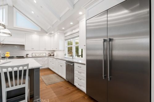 5461 Las Lomas St, Long Beach CA  90815-4138 exterior