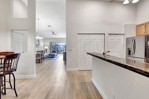 5102 Toscana Trl, Boynton Beach FL  33437-2038 exterior
