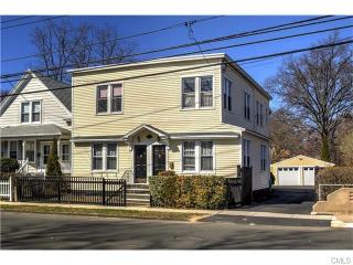 390 Canaan Rd, Stratford, CT 06614-4556