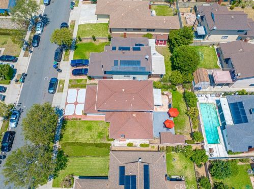 19406 Pricetown Ave, Long Beach CA  90746-2680 exterior