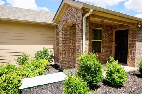 510 Pinnacle Dr, Georgetown TX  78626 exterior