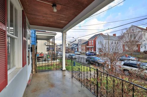 1319 Holman St, Covington KY  41011-1170 exterior