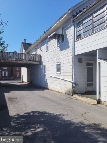112 Baltimore St, Upton, PA 17225-1410
