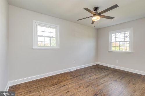 2423 Branch Pike, Riverton NJ  08077-4262 exterior