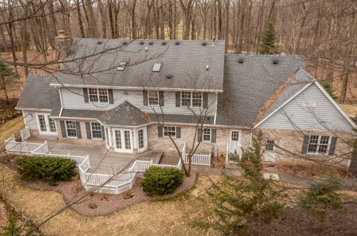 5830 Scenic Dr, West Bend, WI 53095-4412