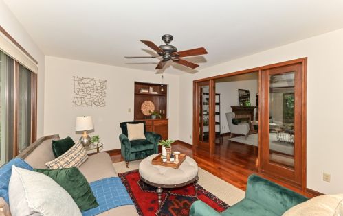 12427 Golf Dr, Thiensville WI  53092-2462 exterior