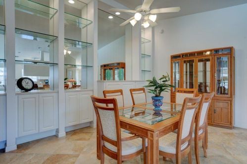 10652 Hartwick Dr, Fort Pierce FL  34987-1923 exterior
