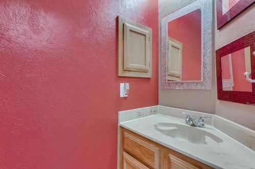 1401 Sedalia Ct, Lewisville TX  75028-2136 exterior