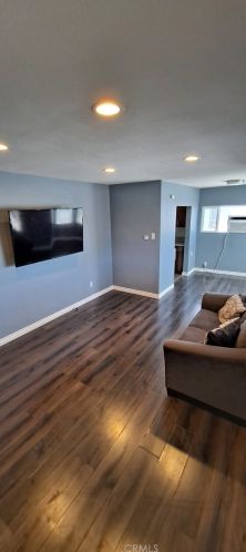 943 Olive St, Colton CA  92324-2560 exterior