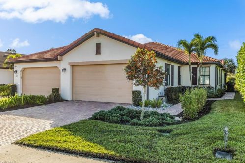 1578 Oceania Dr, Naples, FL 34113